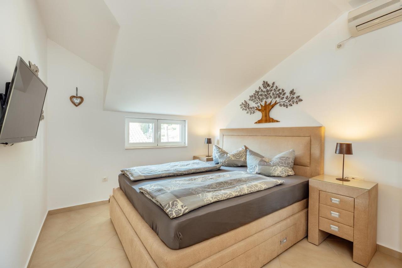 Apartment Penthouse Savina 헤르섹 외부 사진