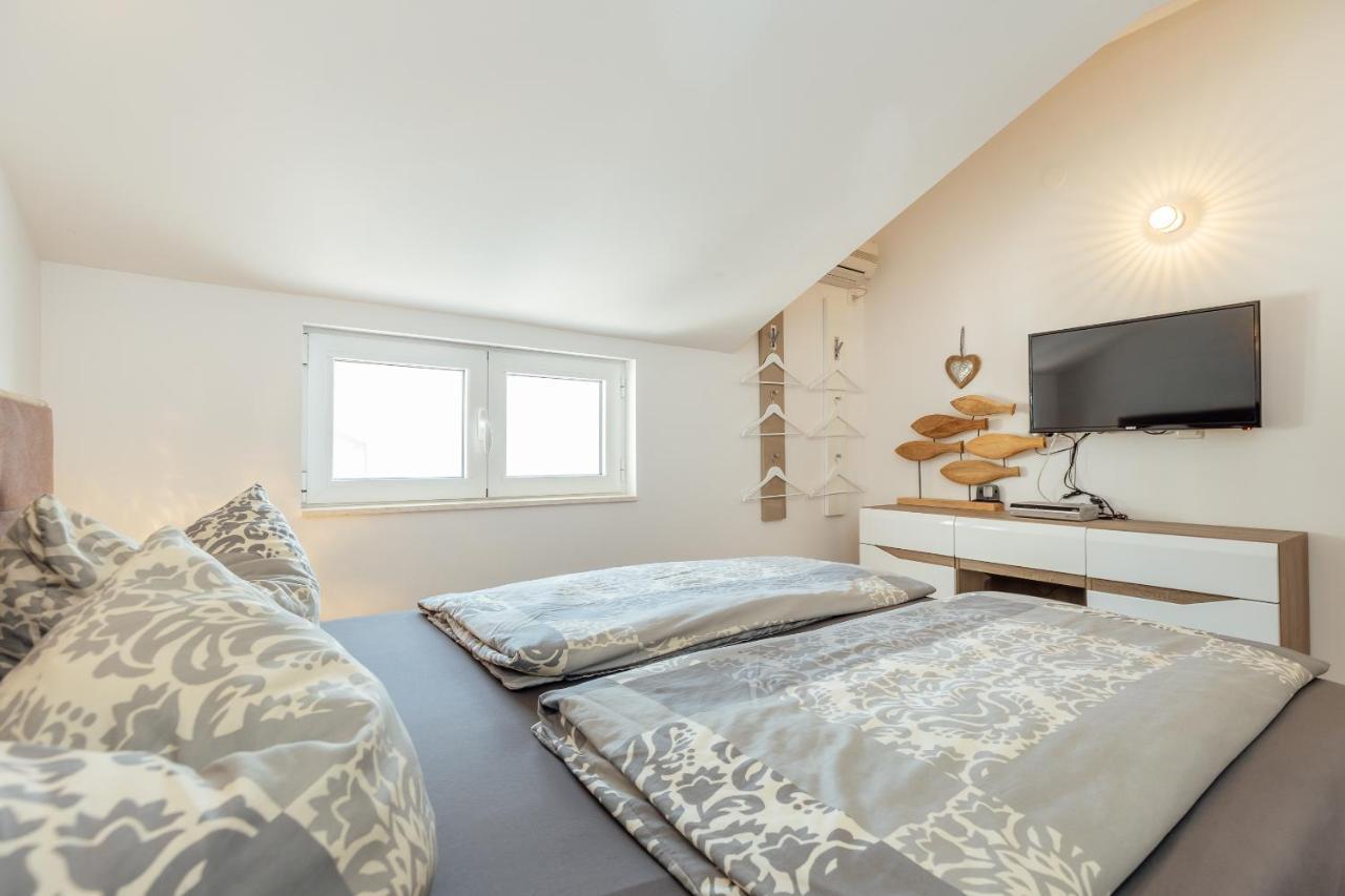 Apartment Penthouse Savina 헤르섹 외부 사진